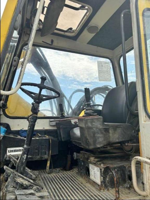 Liebherr A900C Foto 6