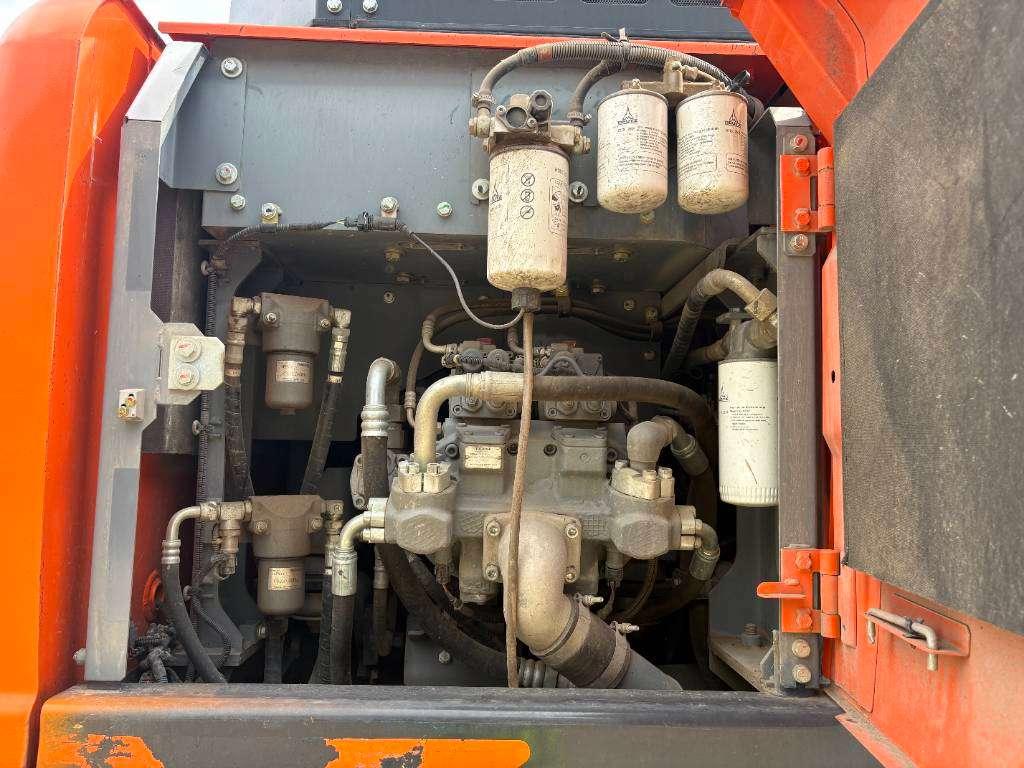 Hitachi ZX 140 W-6 (3 Pieces available) Foto 12