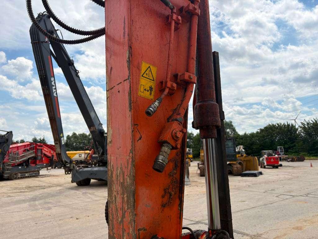 Hitachi ZX 140 W-6 (3 Pieces available) Foto 17
