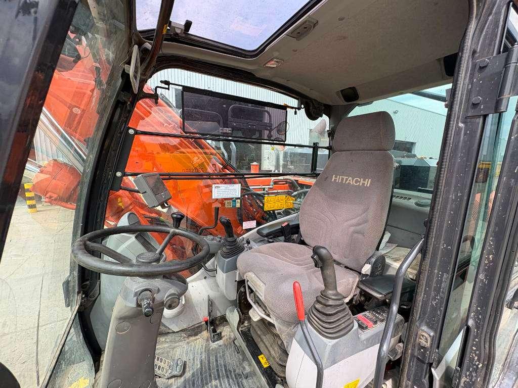 Hitachi ZX 140 W-6 (3 Pieces available) Foto 8
