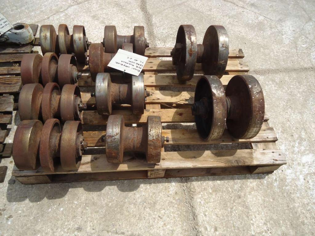 Rodillos inferiores para Takeuchi TL10V-2 Foto 3