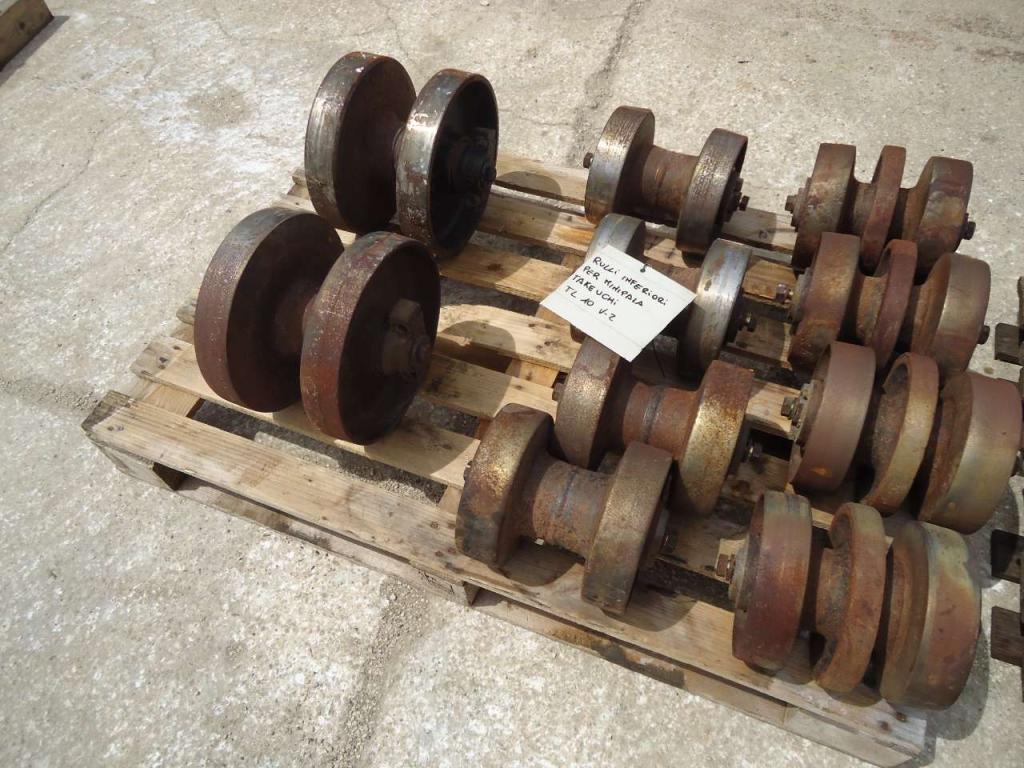 Rodillos inferiores para Takeuchi TL10V-2 Foto 4