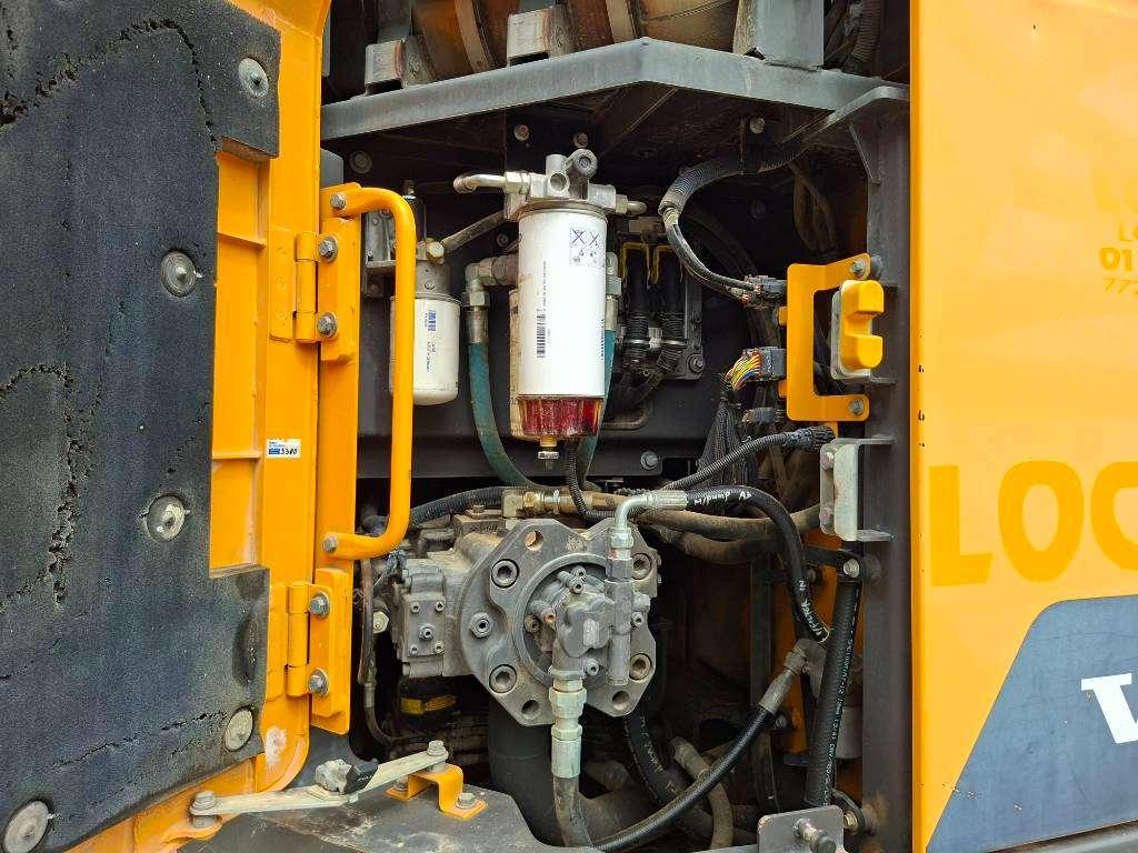 Volvo ECR 235 EL (+3 Buckets) Foto 15