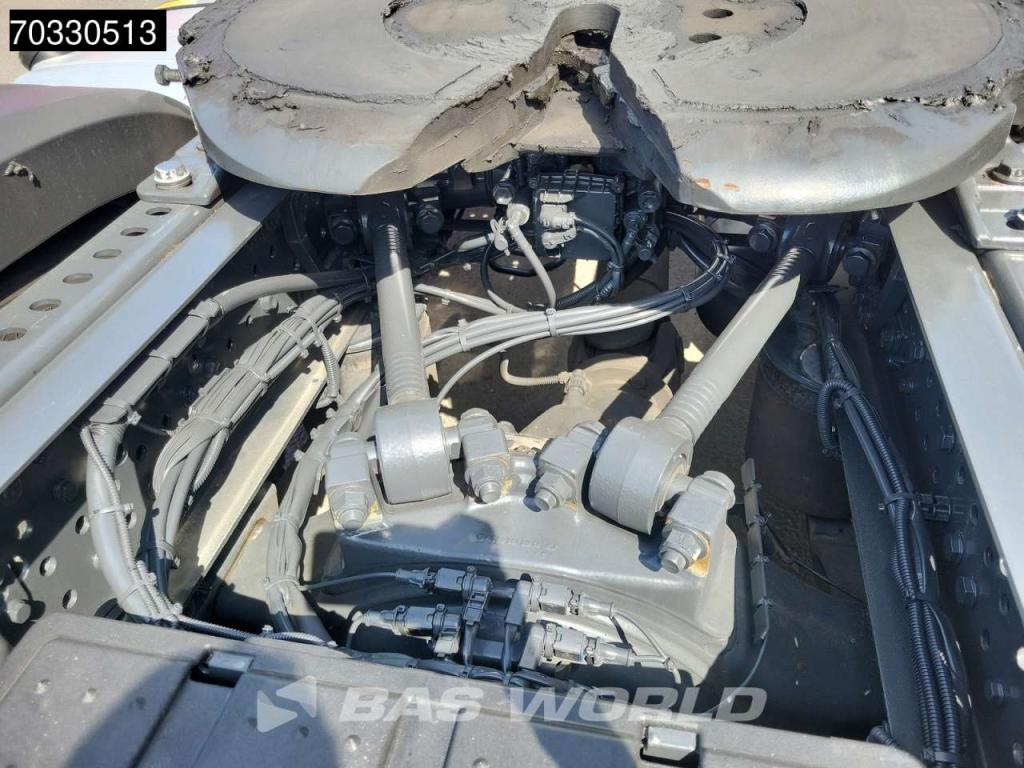 Mercedes-Benz Actros 1851 4X2 BigSpace 2x Tanks M.O.T. Foto 14