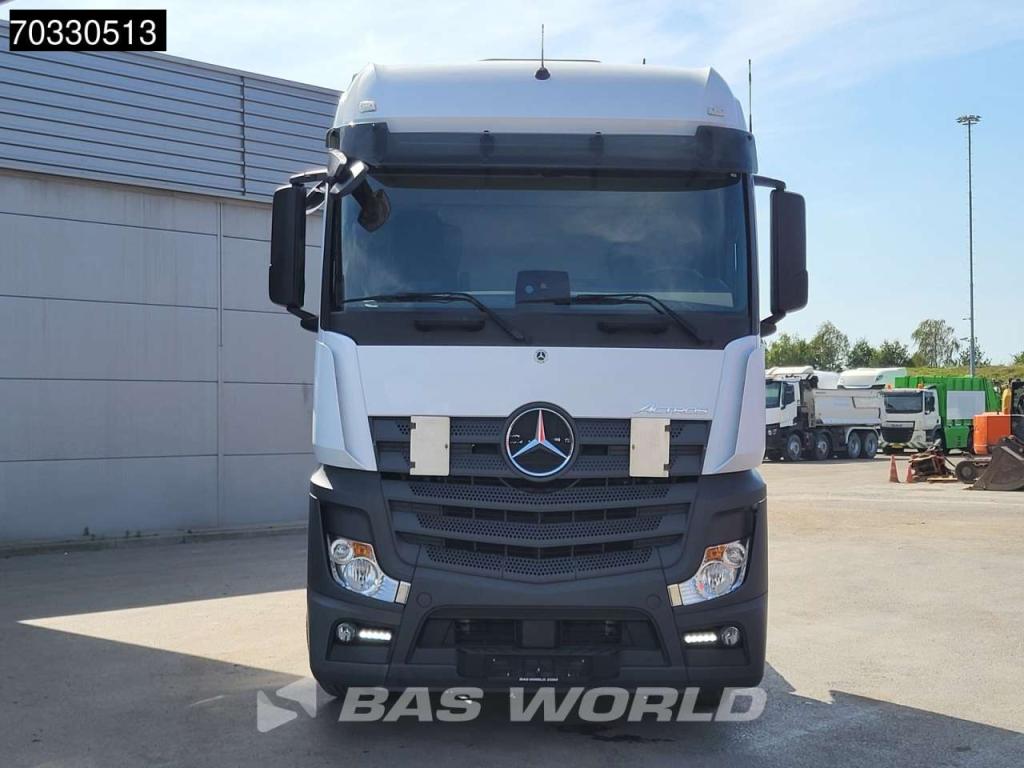 Mercedes-Benz Actros 1851 4X2 BigSpace 2x Tanks M.O.T. Foto 3