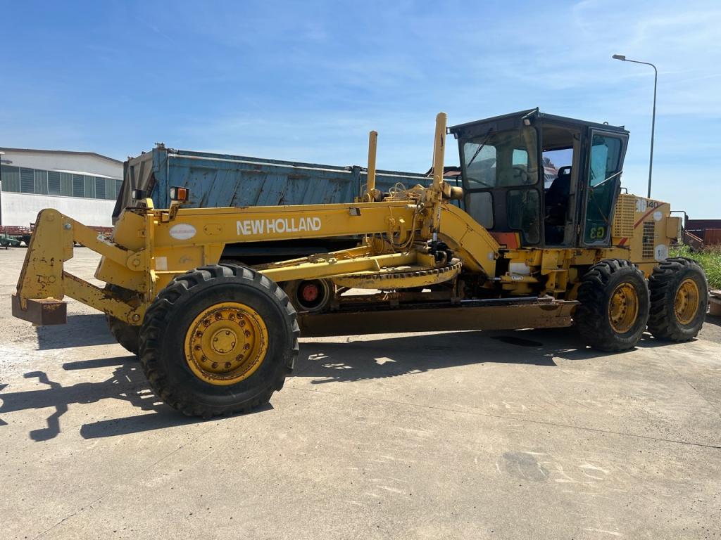 New Holland RG 140 Foto 2