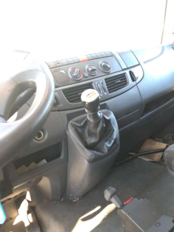 Iveco EUROCARGO 150E25P Foto 28