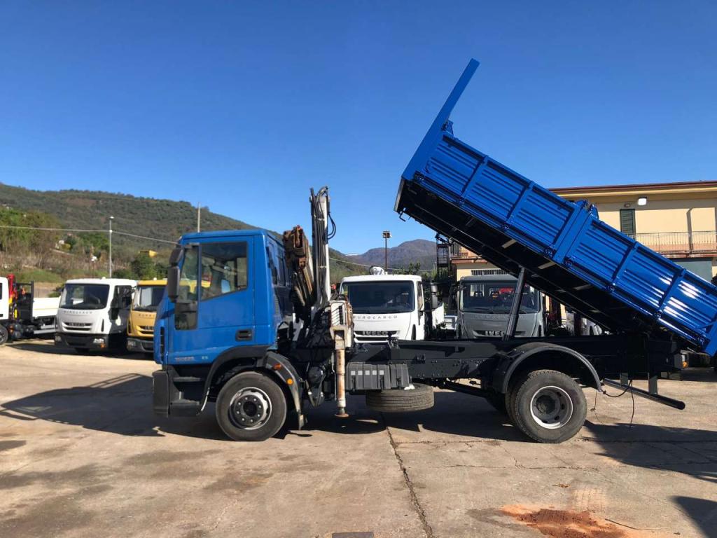 Iveco EUROCARGO 150E25P Foto 8