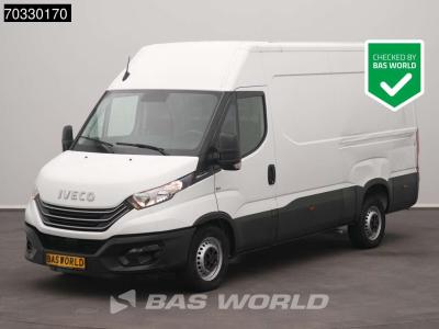 Iveco Daily 35S14 Automaat L2H2 Airco Cruise Camera 3,5t Trekgewicht Euro6 L2 A/C Cruise control vendida por BAS World B.V.
