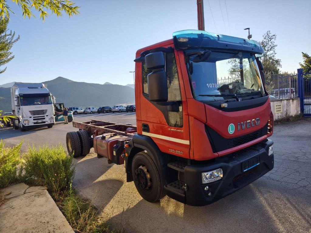Iveco EUROCARGO 150-280 Foto 11