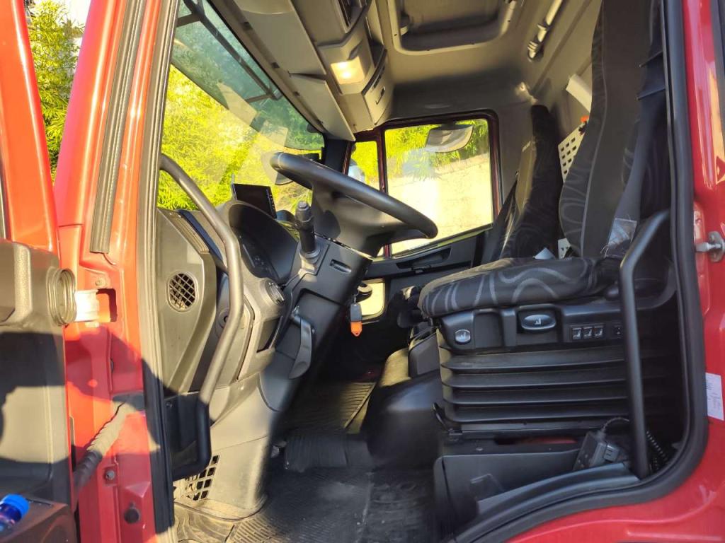 Iveco EUROCARGO 150-280 Foto 21
