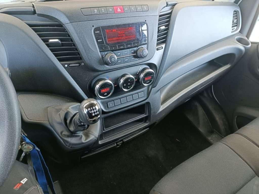 Iveco DAILY  35C16 FURGONE BOX 3.0 CC Foto 13