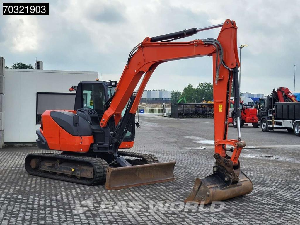 Kubota KX080-4 A/C Foto 6