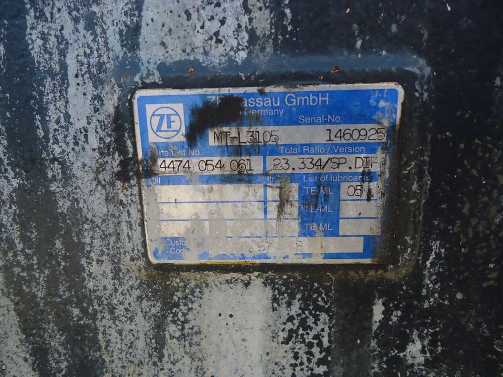 Eje posterior para New Holland W270B - ZF MT-L3105 Foto 5