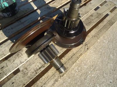 Piñón y discos de embrague para Fiat Allis FL9 vendida por OLM 90 Srl
