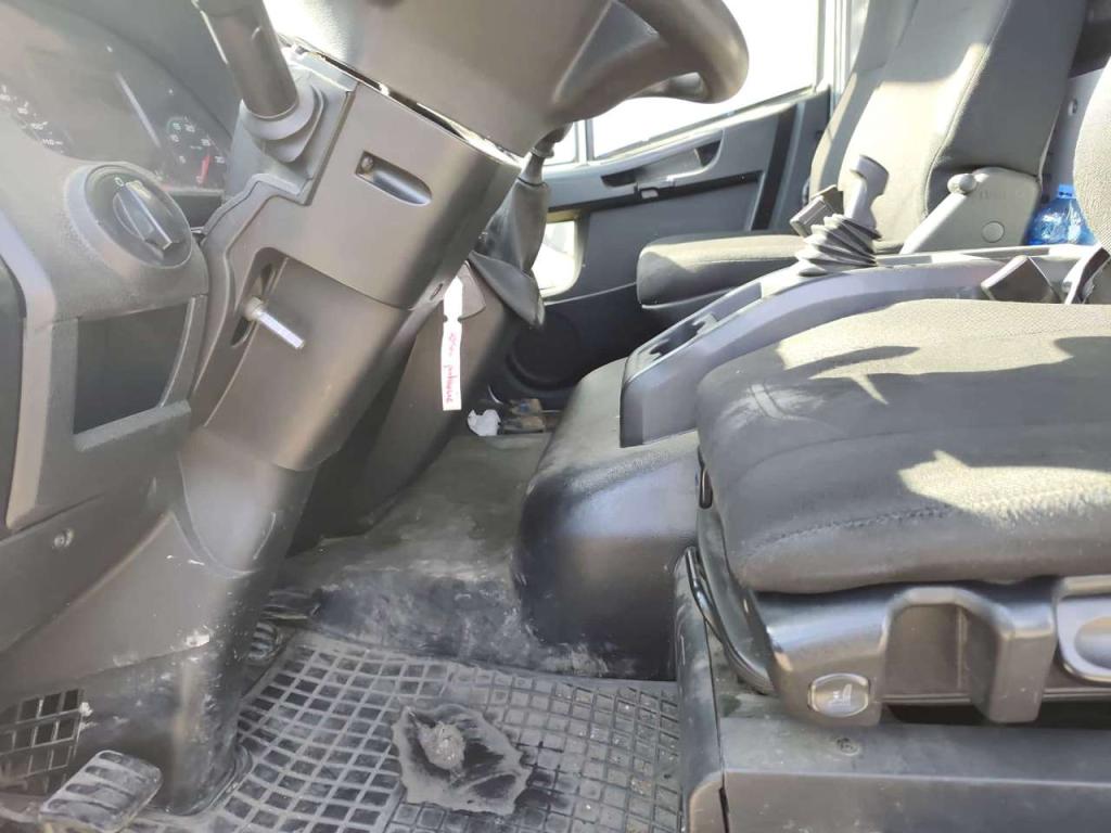 Iveco EUROCARGO 100E19 Foto 2