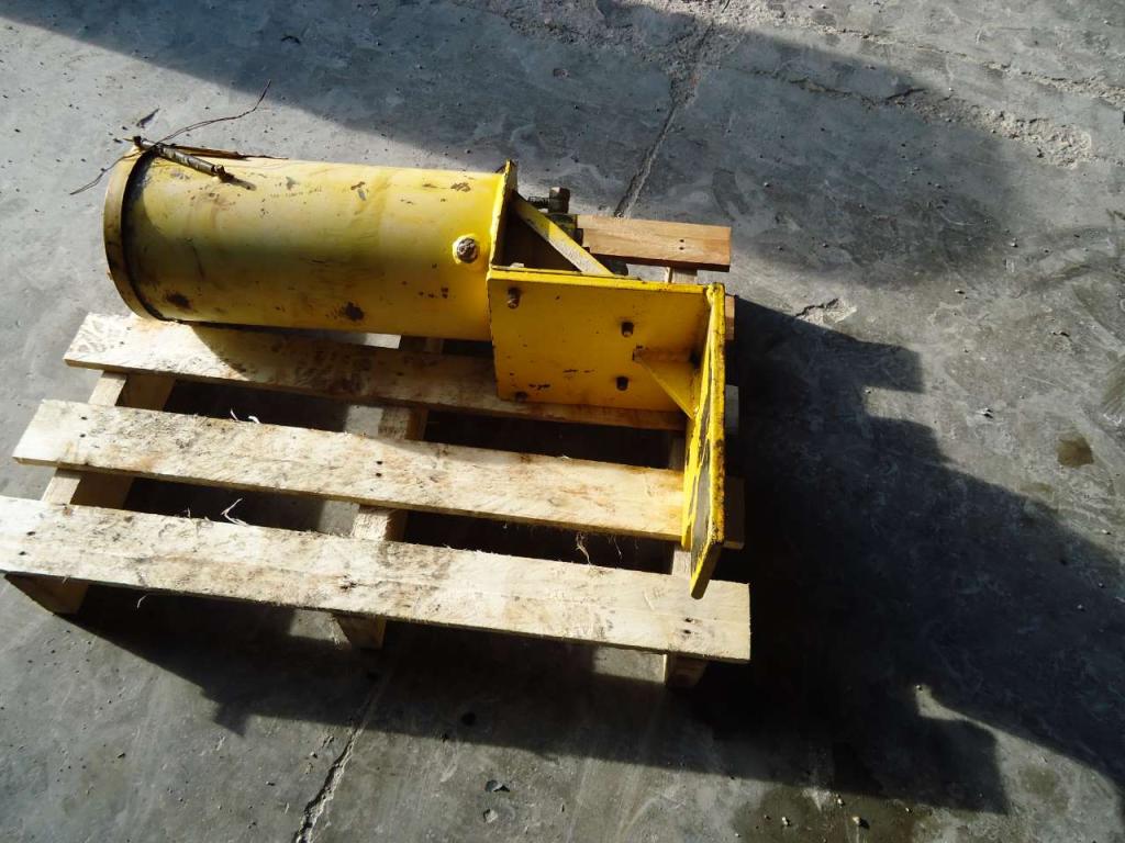 Pompa ingrassaggio per martello demolitore Foto 2