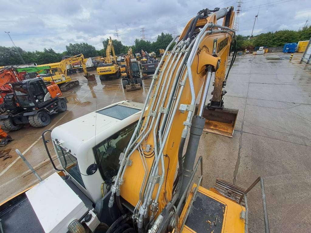 Liebherr R946LC Foto 19