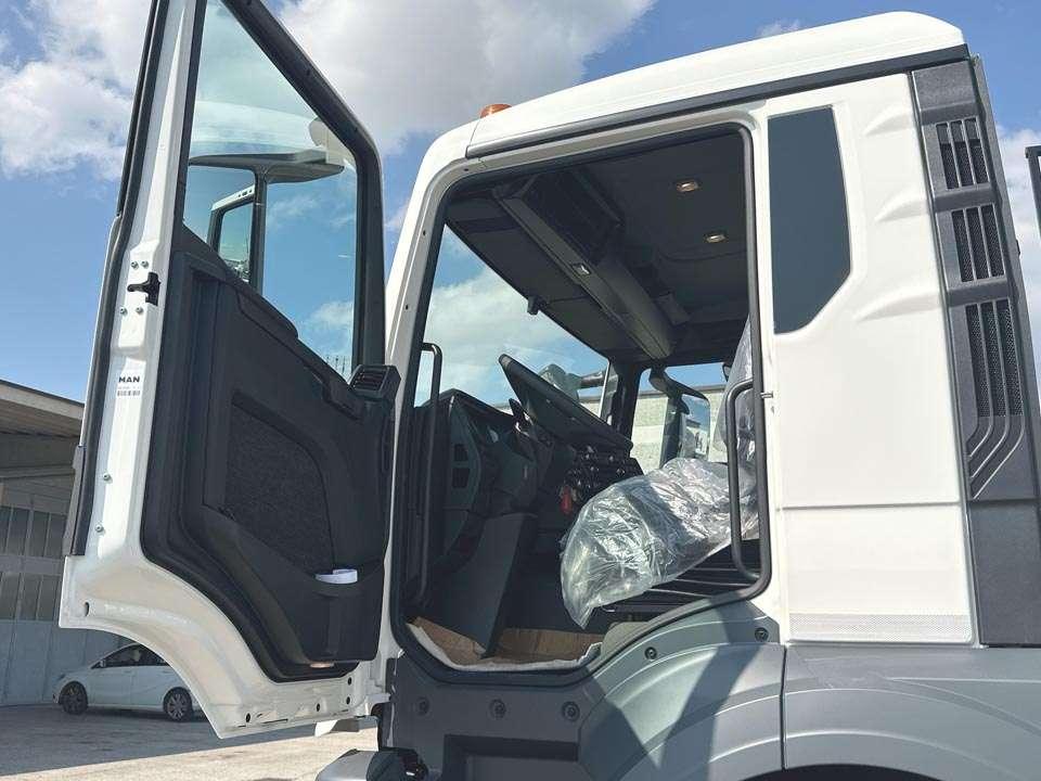 Man TGS 33.520 6X6 Foto 14