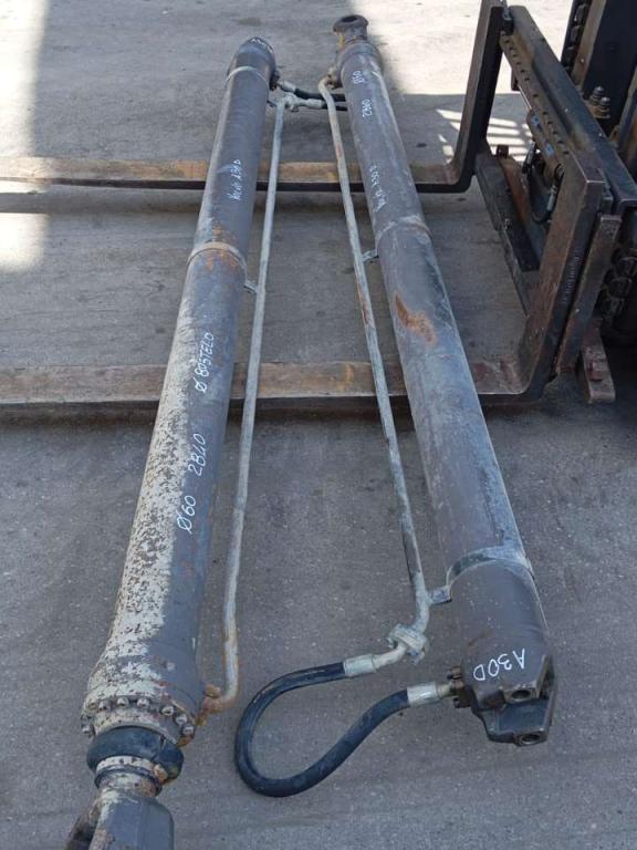 Cilndro de levantamiento para Volvo A 30 D Foto 1