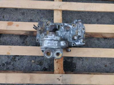 Soporte de filtro para Caterpillar C9 vendida por CERVETTI TRACTOR Srl
