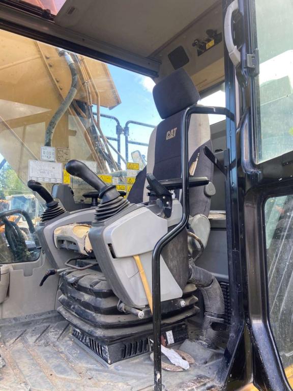 Caterpillar 323E LN Foto 6