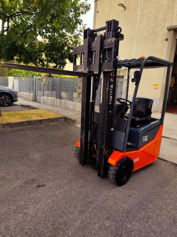 Toyota TRAIGO 15 Foto 4