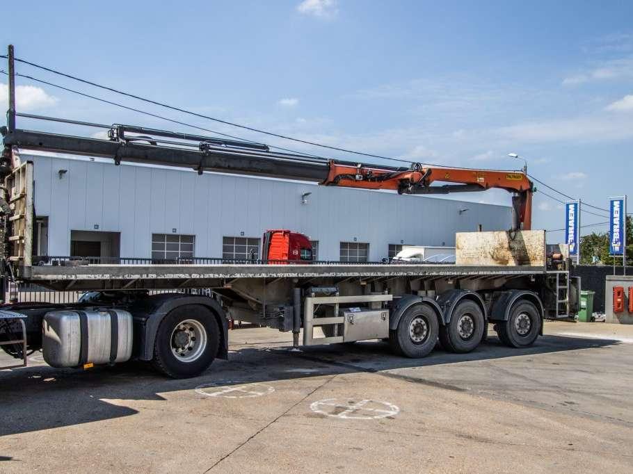 SYSTEM TRAILER CRANE/KRAN/GRUE-PALFINGER 24T/M+3EXT Foto 1