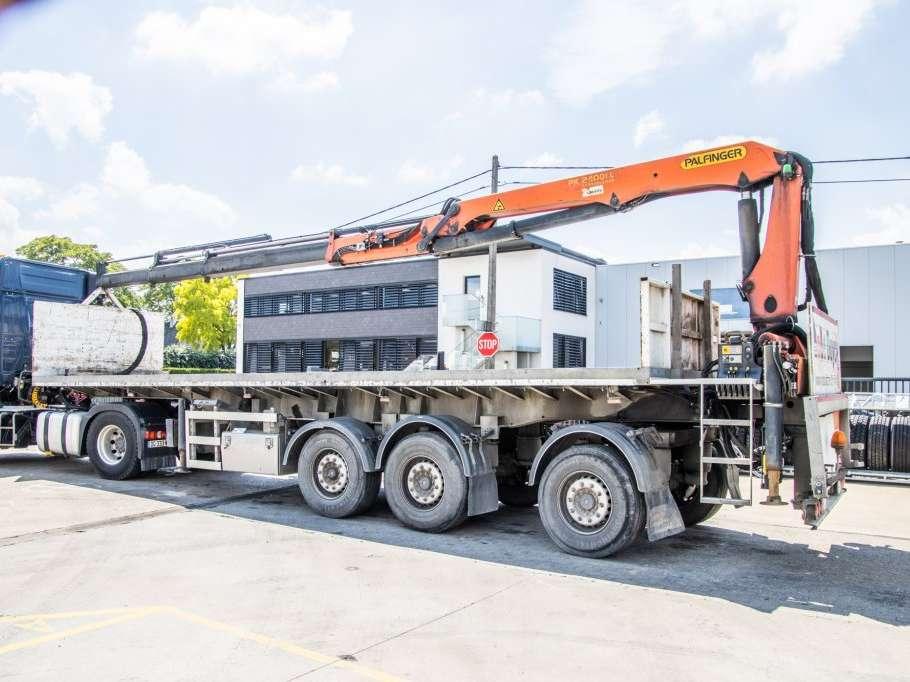 SYSTEM TRAILER CRANE/KRAN/GRUE-PALFINGER 24T/M+3EXT Foto 3