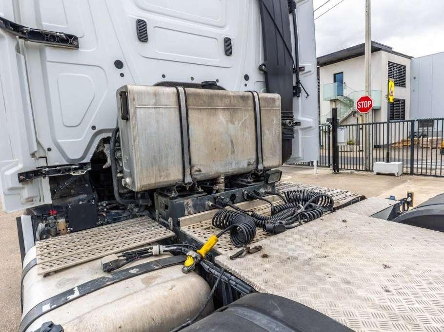 Mercedes-Benz ACTROS 2646 LS + HYDR. Foto 11