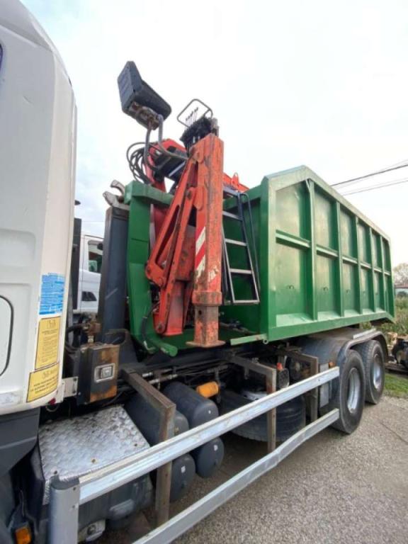CONTAINER SCARRABILE USATO A CIELO APERTO CON GRU Foto 1