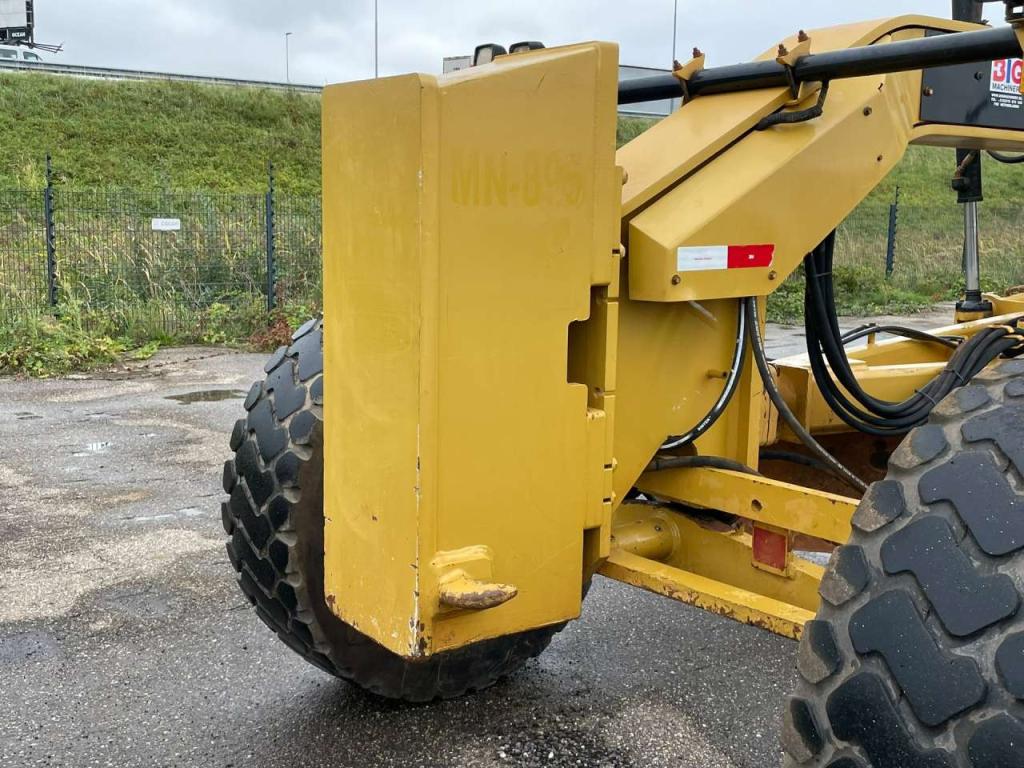 Caterpillar 140K Foto 16