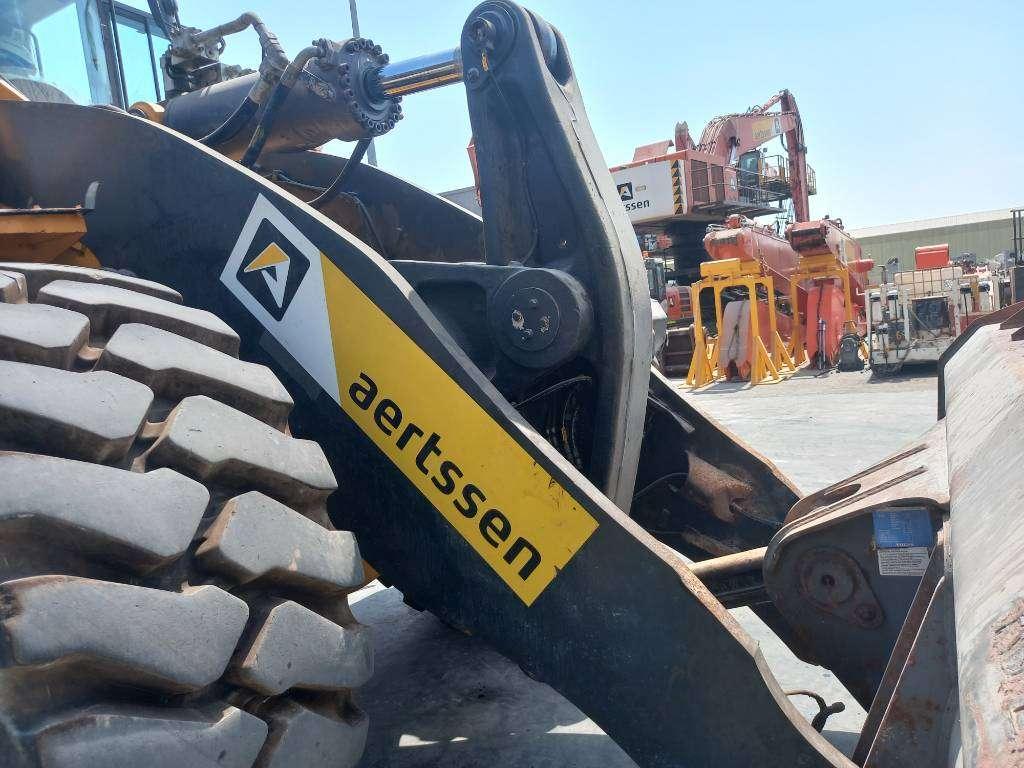 Volvo L350H (EXW - Abu Dhabi) Foto 17