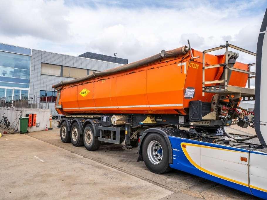 Schmitz SGF-S3-GEISOLEERDE KIPPER-27m3 Foto 2