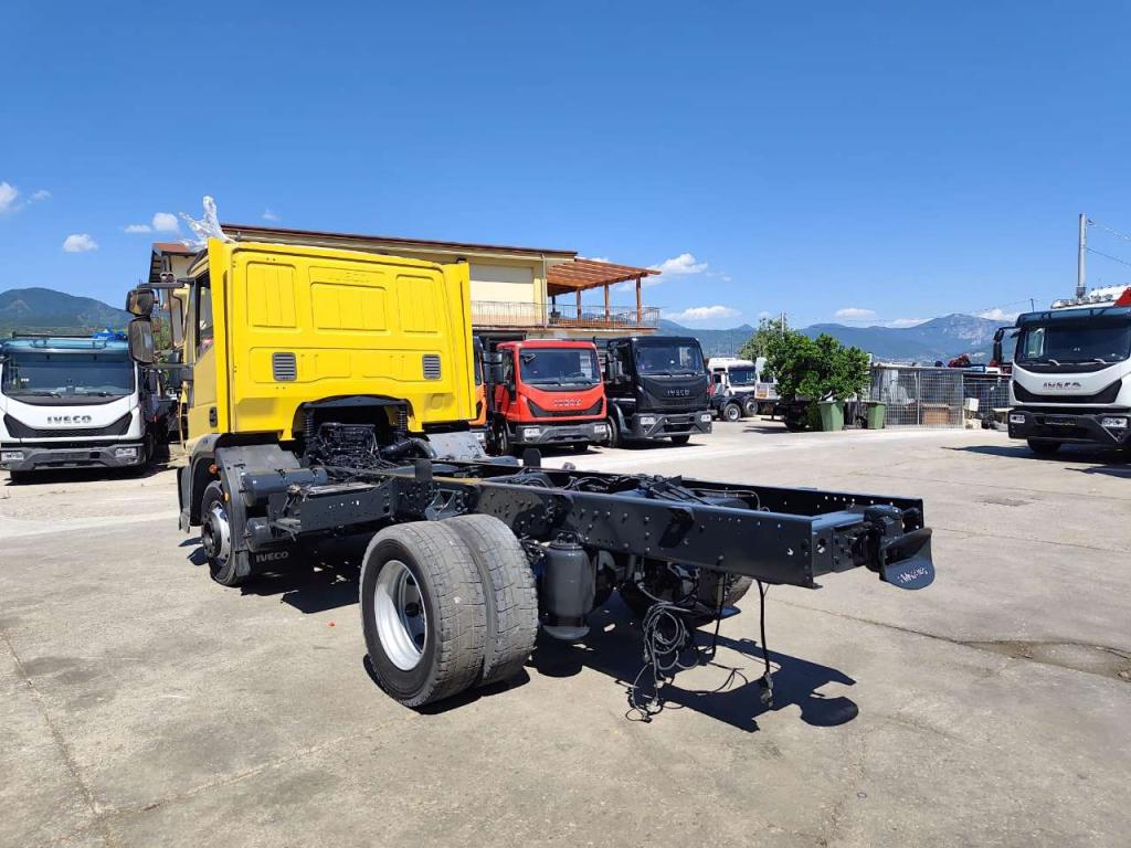 Iveco EUROCARGO 120E28P Foto 14