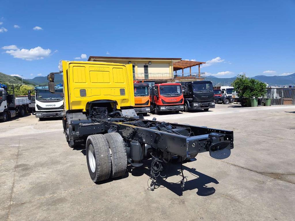 Iveco EUROCARGO 120E28P Foto 15