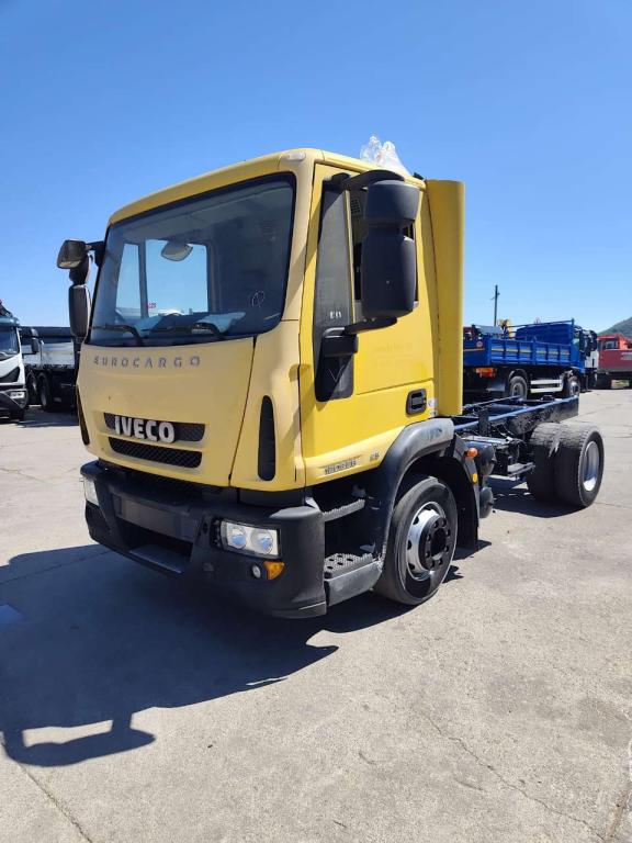 Iveco EUROCARGO 120E28P Foto 24