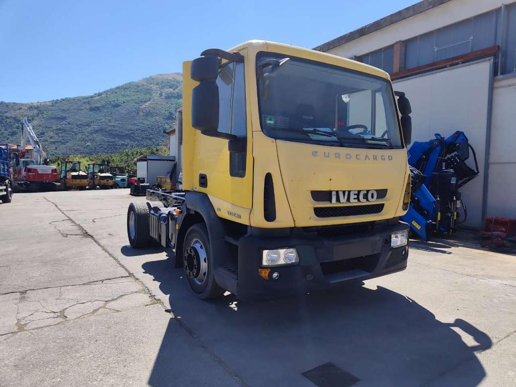 Iveco EUROCARGO 120E28P Foto 25