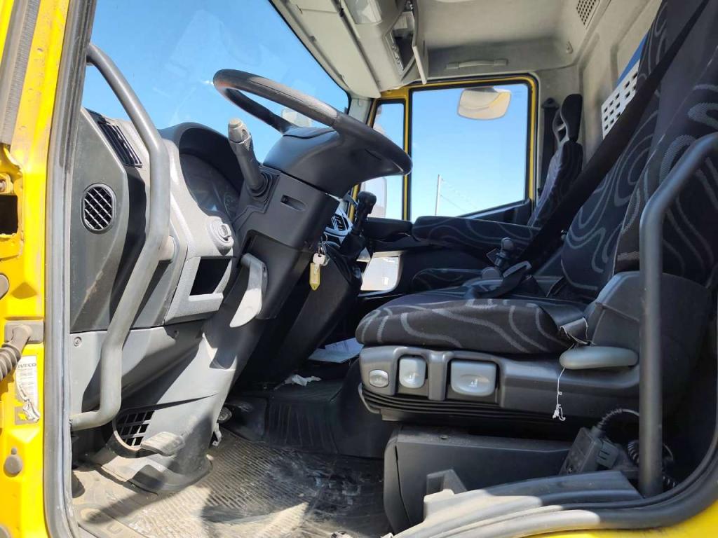 Iveco EUROCARGO 120E28P Foto 8