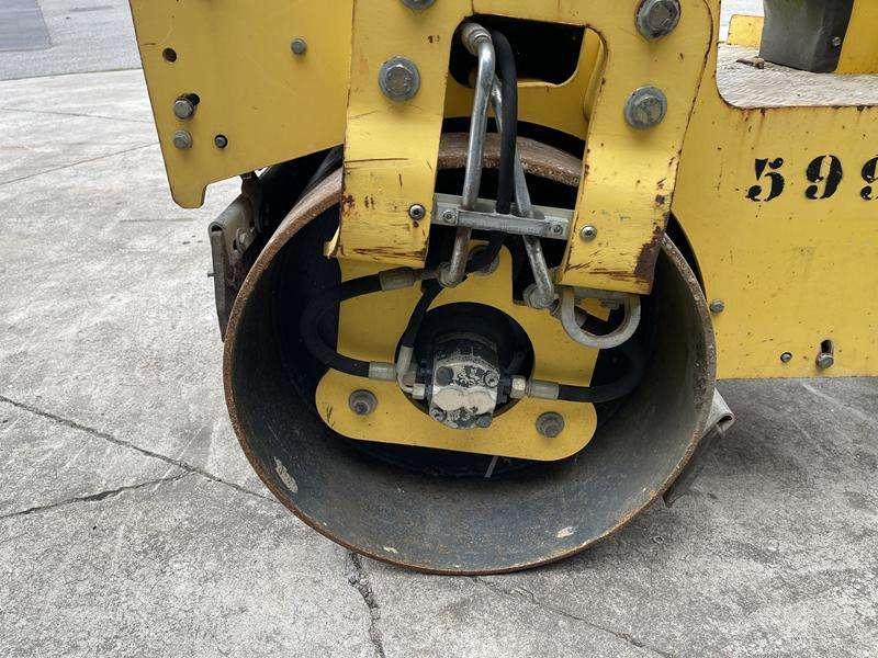 Bomag BW 100 ADM-5 Foto 9