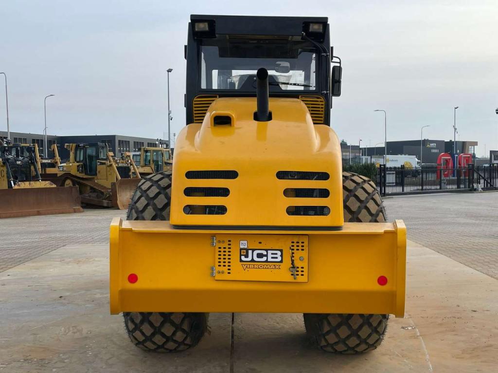 JCB VM166D (15.5t) Foto 4