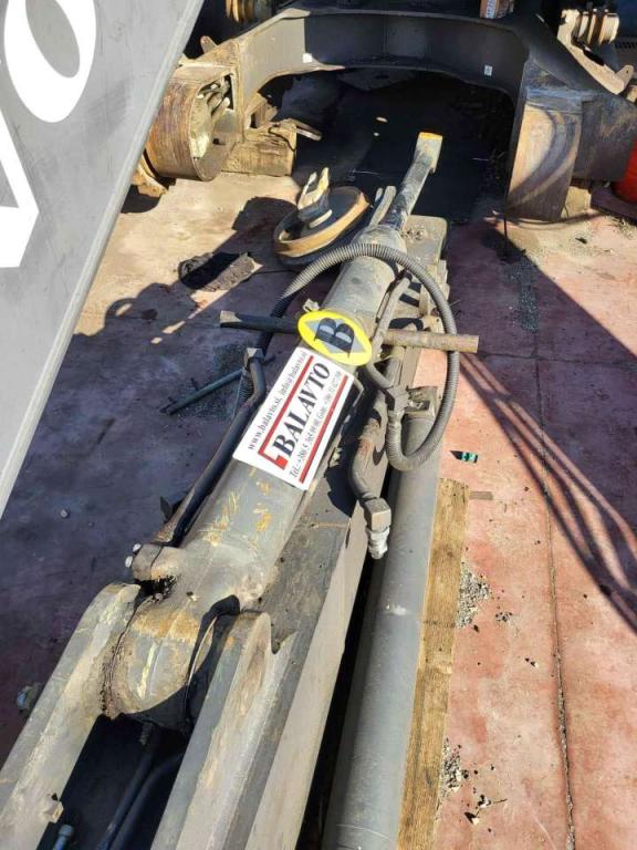 Volvo digging arm cylinder 14534532 for Volvo EC200D, EC200E, EC210C... Foto 3