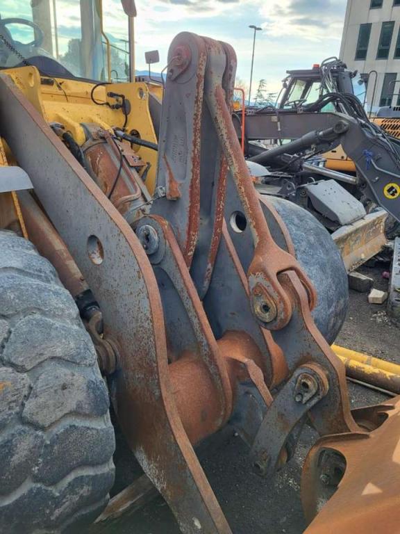 Volvo lifting framework VOE11177162 for Volvo L110E Foto 3