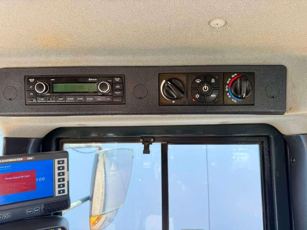 Hyundai HL940A - Weight System / Automatic Greasing Foto 15