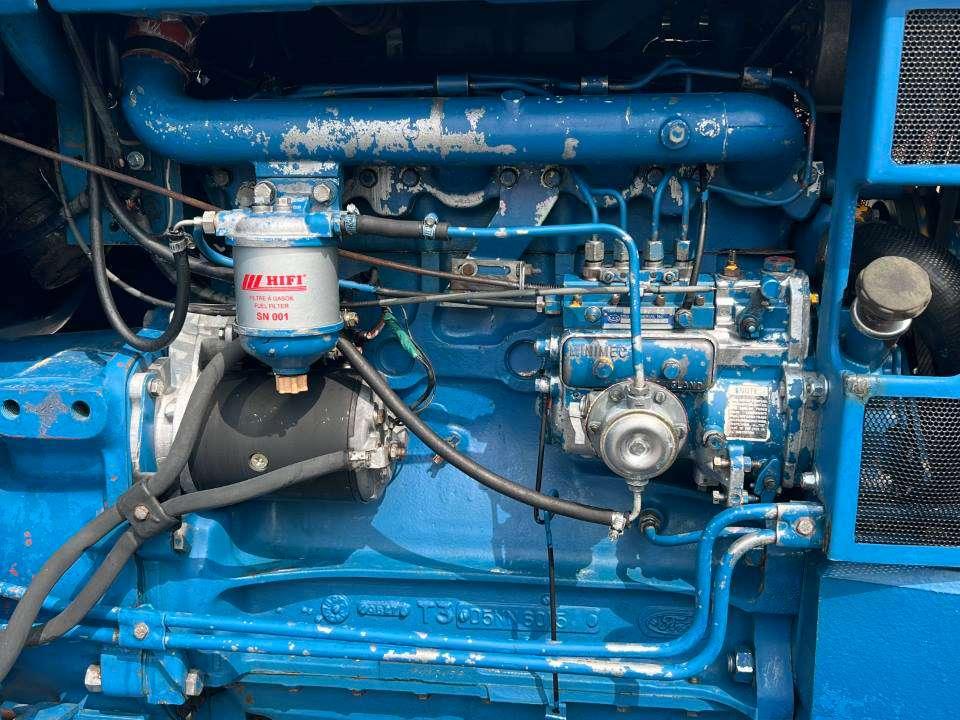 Ford 7700 4X4 Foto 9