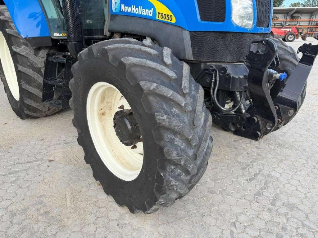 New Holland T6050 Foto 10