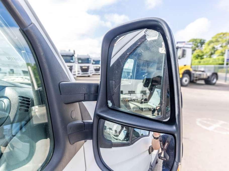 Iveco DAILY 35S17-3.0D Foto 12