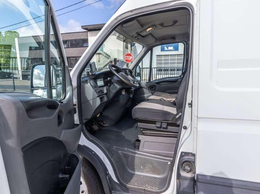Iveco DAILY 35S17-3.0D Foto 14
