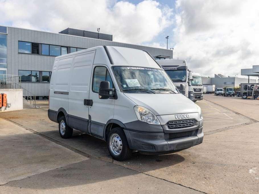 Iveco DAILY 35S17-3.0D Foto 7