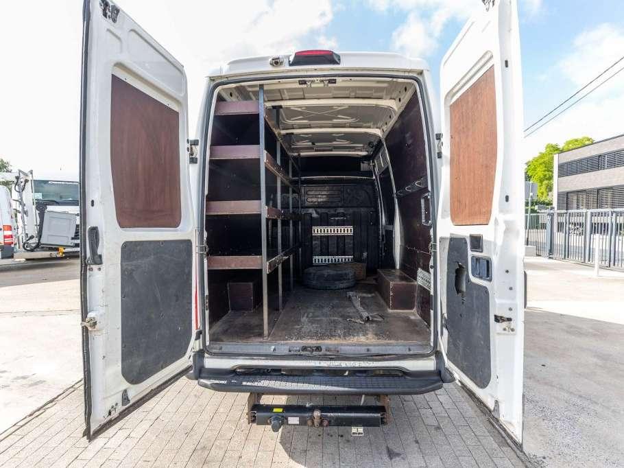 Iveco DAILY 35S17-3.0D Foto 9